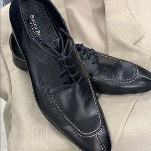 Men’s shoes